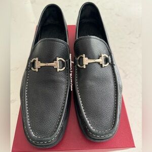 Men’s Salvatore Ferragamo Magnifico Pebble Loafer - Size 11, Black